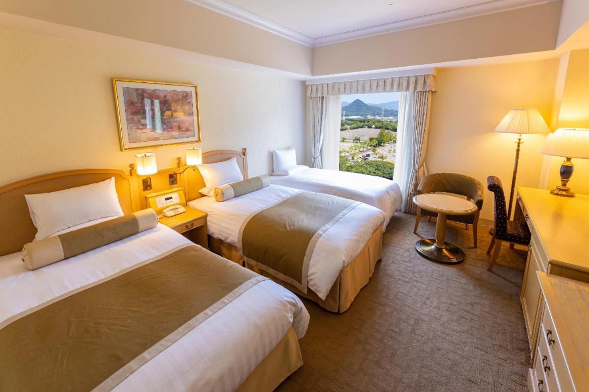 סאסבו Hotel Okura Jr Huis Ten Bosch מראה חיצוני תמונה A room at the hotel