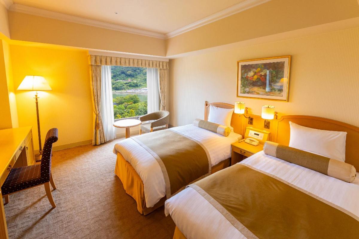סאסבו Hotel Okura Jr Huis Ten Bosch מראה חיצוני תמונה Deluxe Twin Room